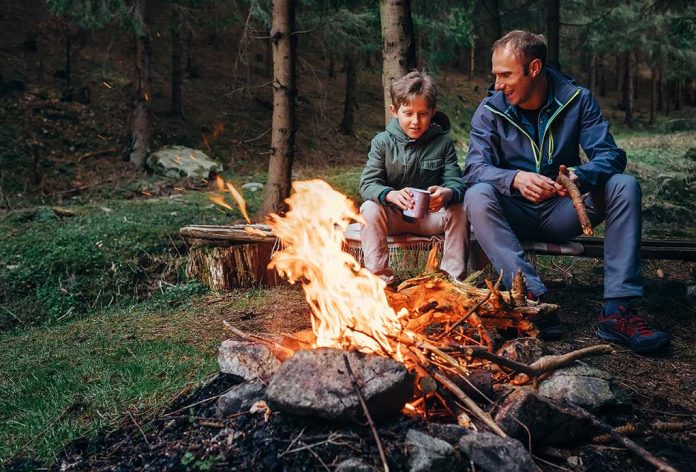 Make-a-Fire-By-Rubbing-Sticks