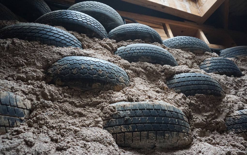 Using-Old-Tires-For-Survival