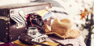 How-to-Stay-Safe-While-Traveling