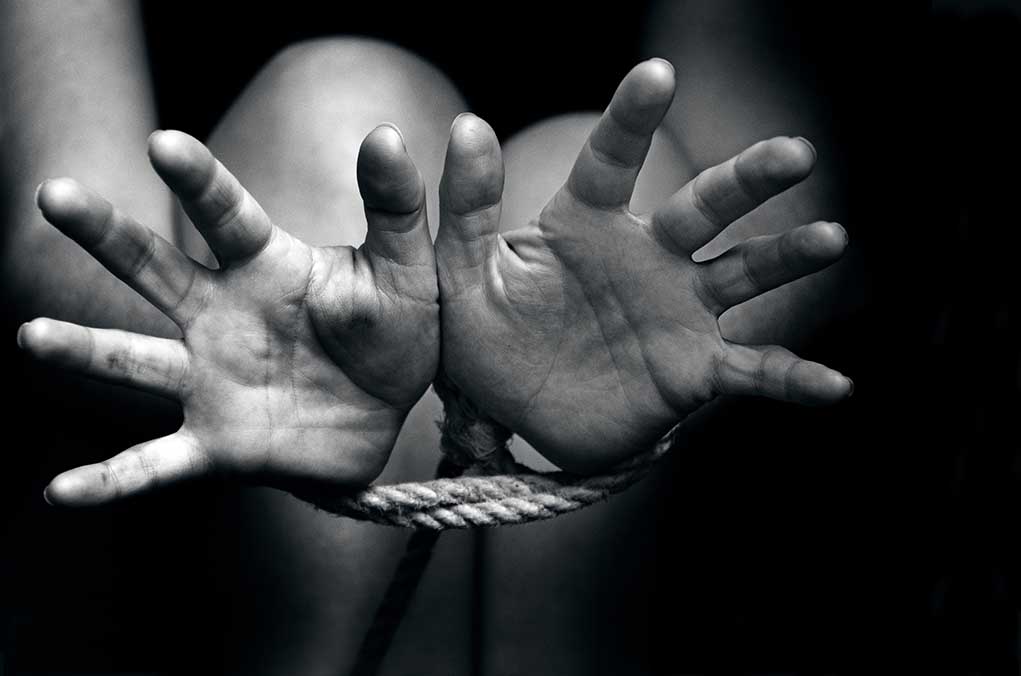 Woman-Kidnapped-Bound-and-Beaten-Over-Car-Title