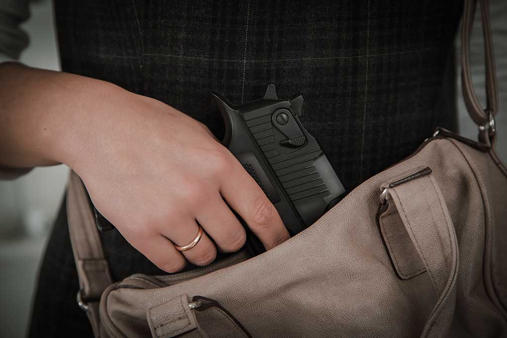 state-governor-signs-bill-nixing-concealed-carry-permits